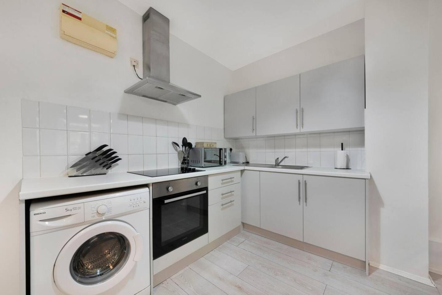 2 Bed Apartment- Finsbury Park Station B London Exterior foto